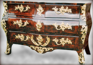 Commode Régence en palissandre estampillée de L. DELAITRE après restauration